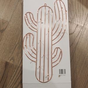 Cactus Wall Jewelry Organizer (Rose Gold)